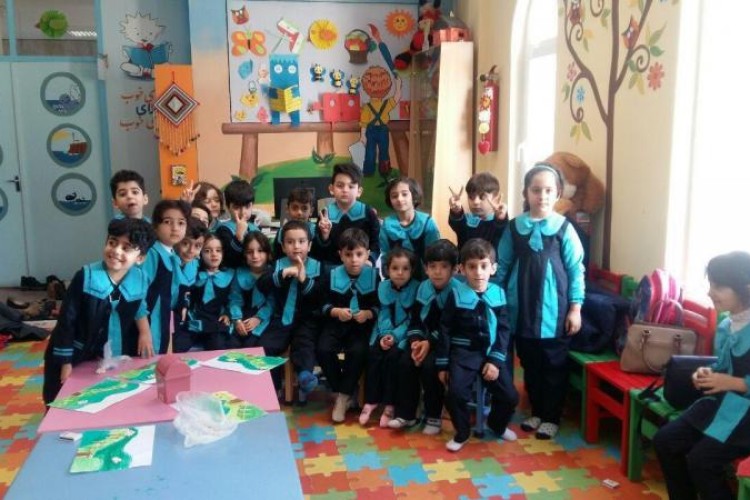 ئاروون و کتابخانه