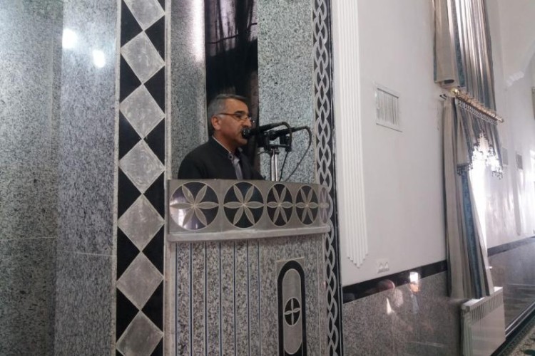  بخشدار باینگان: در گام دوم انقلاب مهمترین وظیفه مسئولان ایجاد اشتغال برای جوانان است 