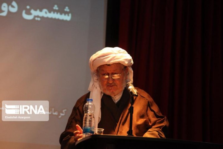 تصویب معامله قرن خائنانه بود