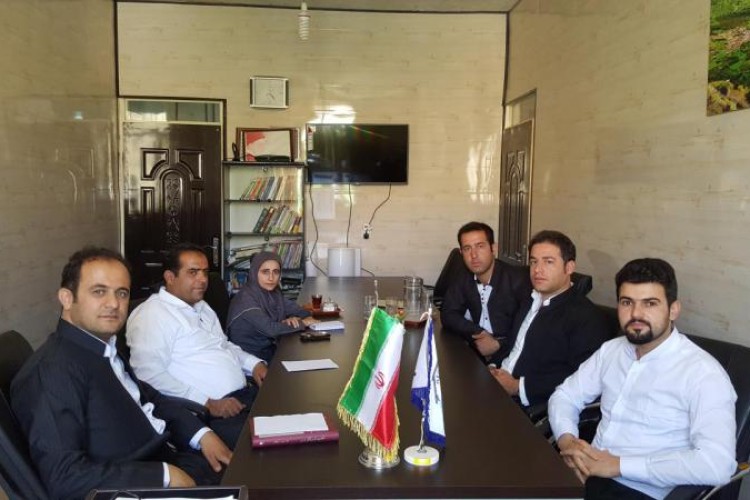 جلسه فوق‌العاده مقابله با شیوع ویروس کرونا در شهر بانه وره