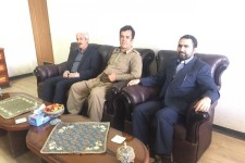 علیزاده خبرداد: کمک نقدی رهبر معظم انقلاب به زندانیان اورامانات