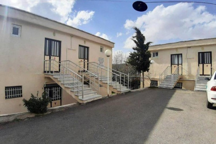 حمایت از جوانان یا سنگ اندازی؟! 