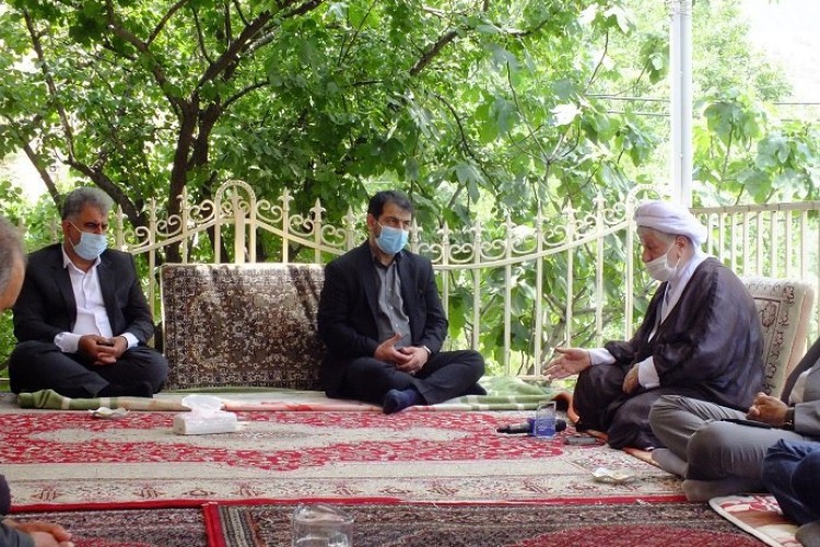 نگذارید خانواده های عزیز جانباختگان مرخیل بدون پشتیبان باقی بمانند/ جوانان ما برای مهار آتش جنگلها و مراتع منطقه غیرت دارند 