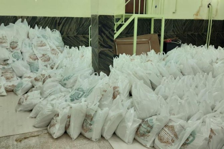 آغاز توزیع بسته‌های غذایی در شهرستان پاوه 