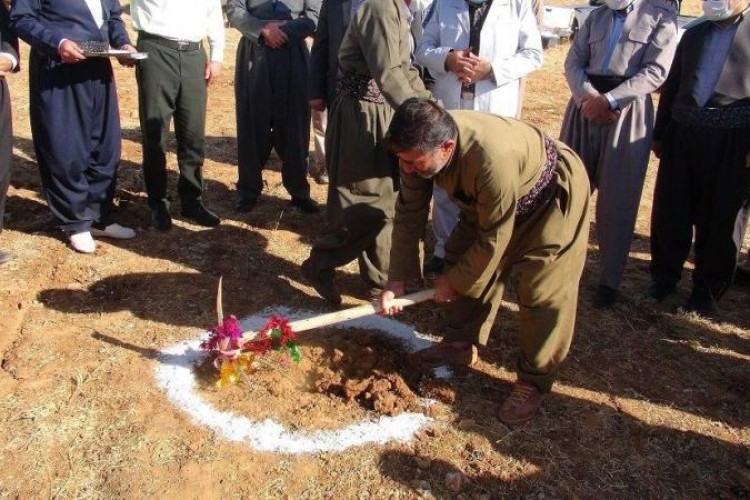 کلنگ زنی مجتمع دامداری آریت پاوه