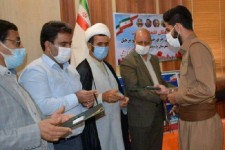 از محمد امینی به عنوان محافظ افتخاری طبیعت از دیار اورامانات تقدیر شد