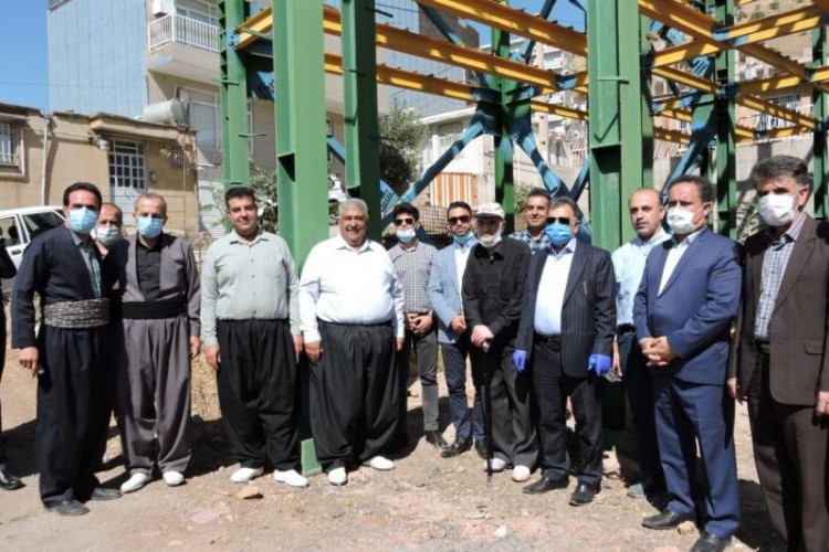 دبستان 12 فروردین دوریسان به همت خیرتهرانی ساخته می شود