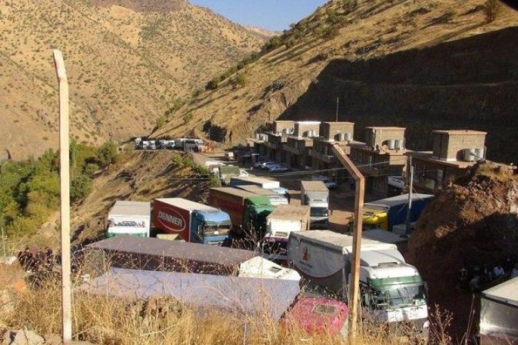  واردات کالا از امروز به صورت رسمی در مرز شوشمی آغاز شد/ورود بیش از صد قلم کالا از این مرز