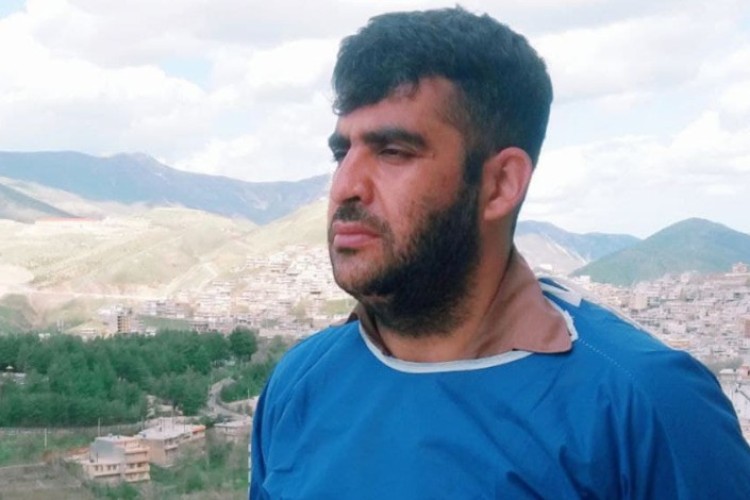 یکی از اعضای کادر درمان پاوه بر اثر سقوط جان باخت