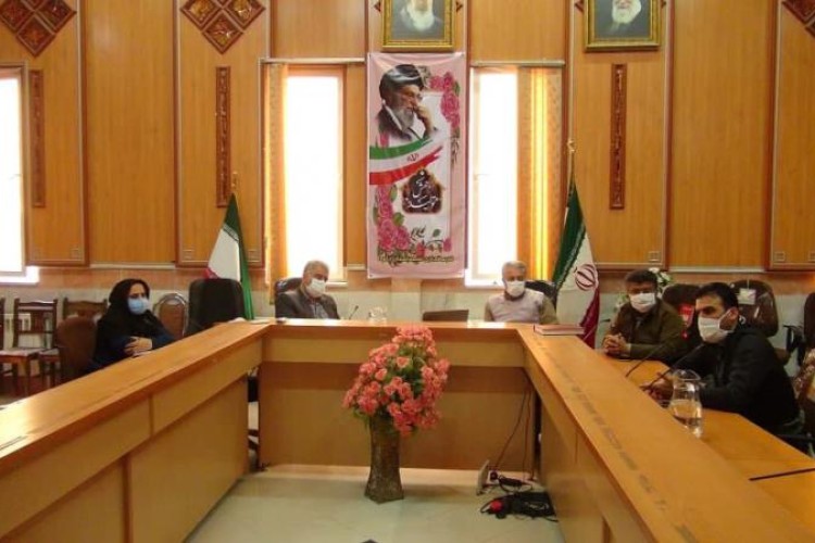 هر ساعت به 60 سیلندر اکسیژن جهت مصرف بیماران کرونایی در بیمارستان پاوه نیاز داریم/هم اکنون در بیمارستان پاوه بیش از 60 نفر بیمار کرونایی داریم