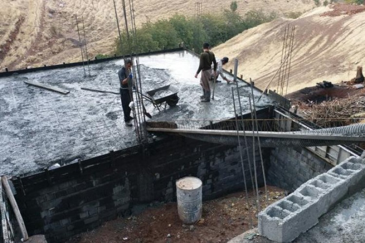 گزارش ششم در ارتباط با ساخت مسکن برای دو خواهر  نیازمند در نوریاب