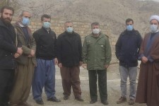 اهدای سه دستگاه تبلت و ۱۰ سبد غذایی به نیازمندان در روستای گلال پاوه