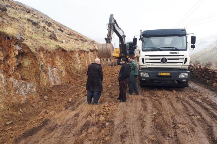 شروع عملیات اجرایی پروژه بهسازی و آسفالت جاده بیدمیری توسط شهرداری پاوه