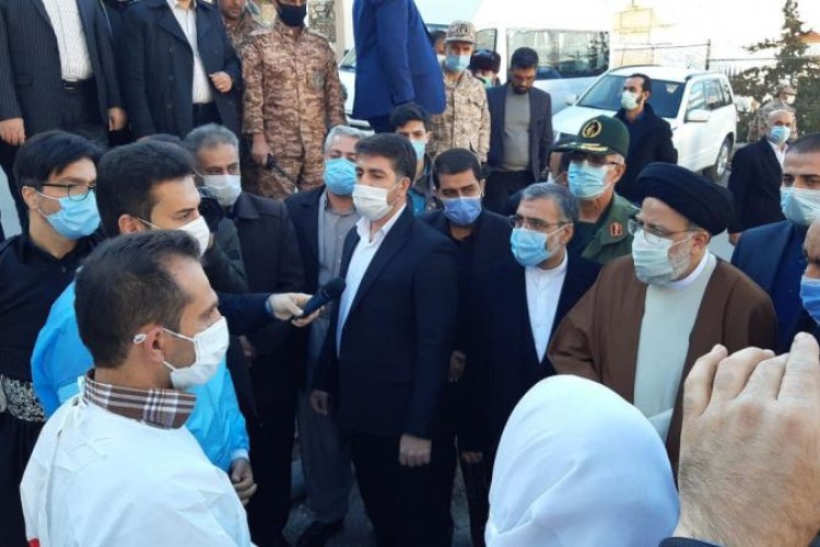  ایستادگی و مقاومت کادر پرستاری و پزشکان قابل تقدیر است