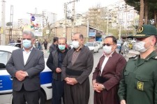 توزیع ماسک در بین شهروندان توسط اعضای ستاد کرونای پاوه