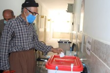 حضور پرشور مردم شهرستان پاوه در صف های رأی