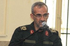 توزیع ۲۰۰ بسته لوازم تحریر در بین دانش آموزان نیازمند مدارس پاوه