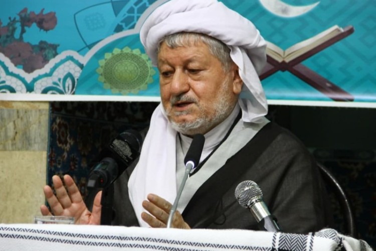 امام جمعه پاوه: دشمن به باور و اعتقادات ما حمله می کند