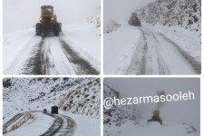 میزان بارش برف در سه راهی شهدا پاوه ۲۵ سانتیمتر است