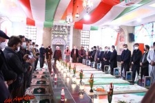 مزار شهدای شهرستان پاوه غبار روبی و گلاب پاشی شد