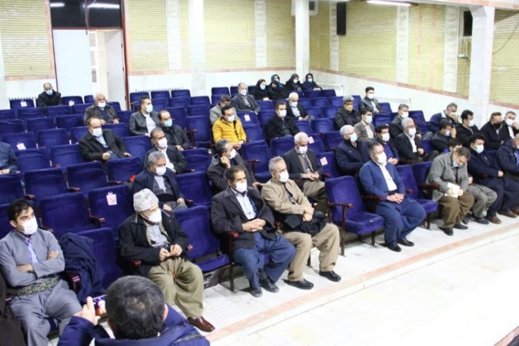 گزارش تصویری از برگزاری مراسم جمع آوری کمکهای مردمی پویشی برای آلام قلب های پاوه