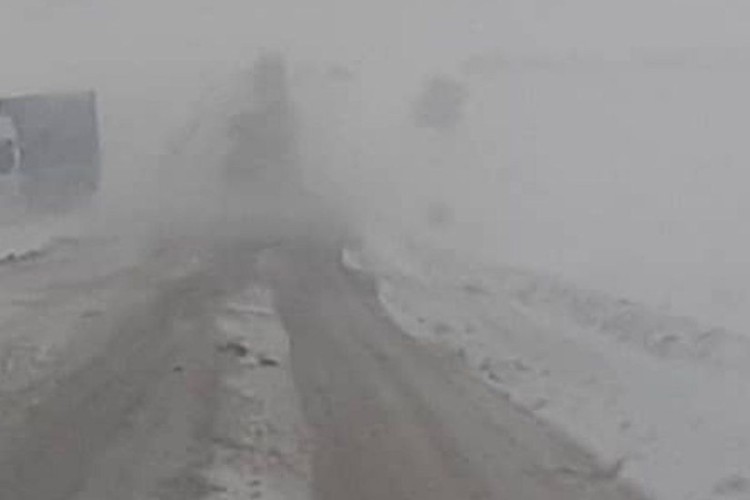 اکثر راههای روستایی روانسر مسدود است 