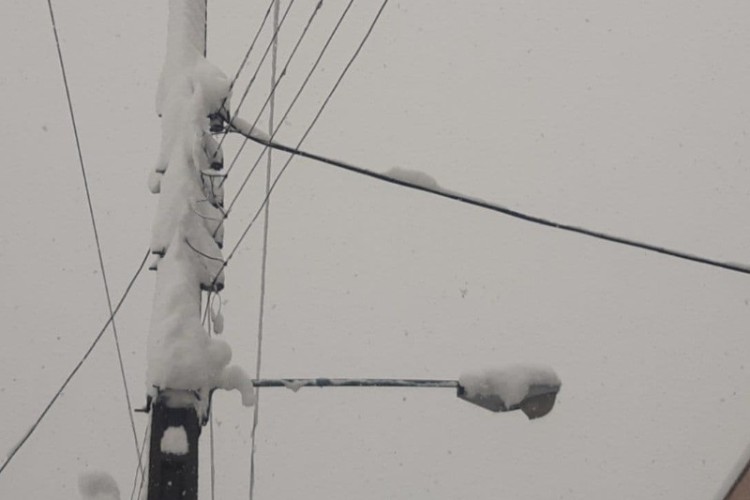 مشکل قطعی های برق در نوسود برطرف می شود