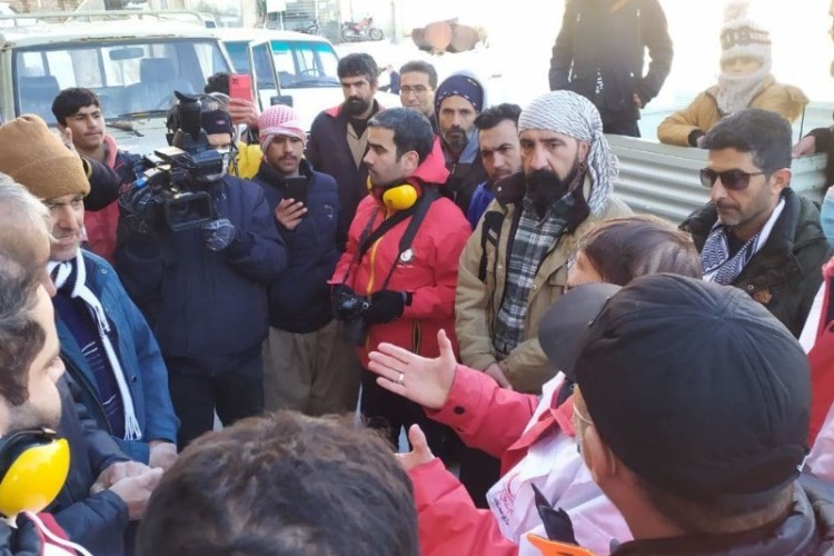 بازدید استاندار کرمانشاه از وضعیت محورهای ارتباطی پاوه