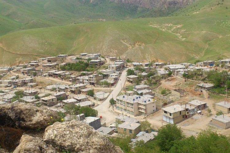 آمادگی شرکت آب و فاضلاب استان کرمانشاه برای حل مشکل کمبود آب شرب شهر بانه وره