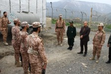 جشن نوروز در نقطه صفر مرزی/ فرماندار پاوه: امروز حراست و حفاظت ار مرزهای نظام  در پایداری کامل هست