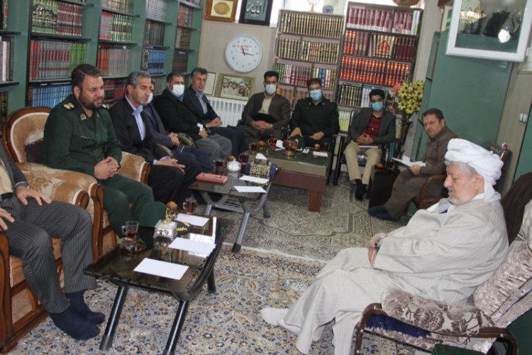 امام جمعه پاوه : همه ما تکلیف داریم به وظیفه خود در قبال رمضان عمل کنیم