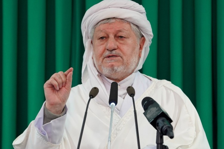 برخی حکام عربی آغوش خود را برای رژیم ظالم صهیونسیتی گشوده اند/ اسرائیل در مکان معراج پیامبر بزرگوار اسلام مانع برگزاری نماز می شوند