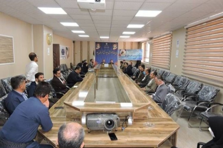 دیدار فرمانده ی سپاه ناحیه ی پاوه با اعضای ستادی آموزش و پرورش شهرستان