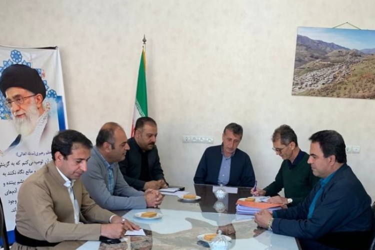 ایجاد بستر مناسب تعامل و رایزنی با نخبگان منطقه در جهت حل مشکلات و معضلات شهری