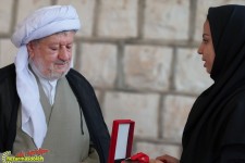 بانوی ووشوکار جوانرودی، مدالهای جهانی خود را به ماموستا قادری تقدیم کرد