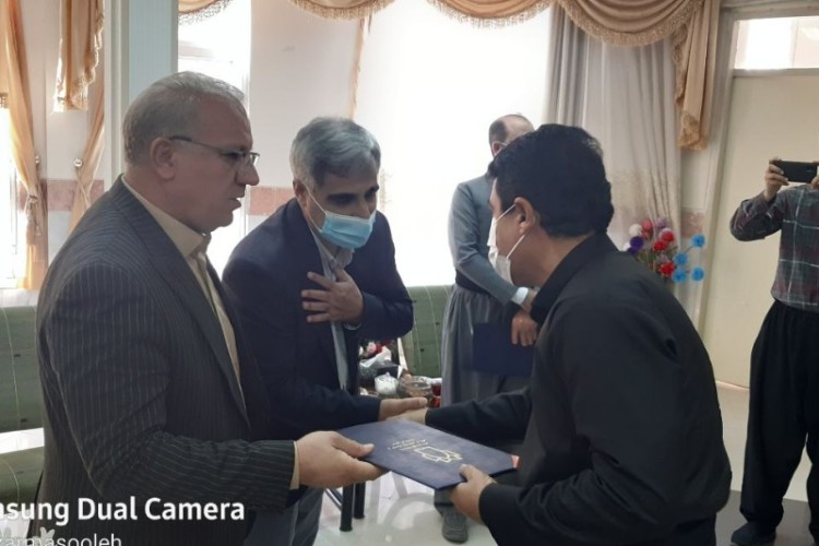 آیین تودیع و معارفه مدیر شبکه بهداشت و درمان پاوه برگزار شد