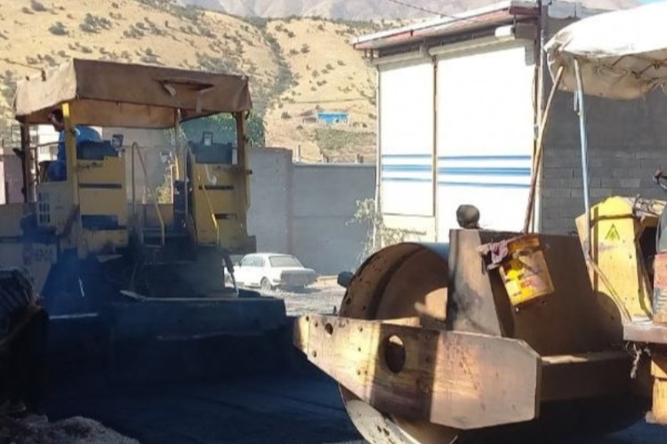 شروع عملیات اجرایی آسفالت معابر شهرک کارگاهی پاوه