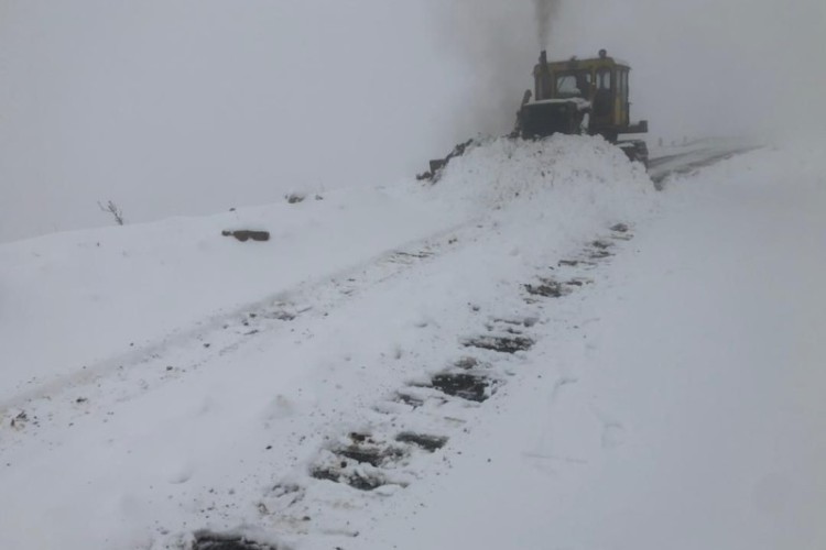 گردنه ته ته موقتا مسدود شد