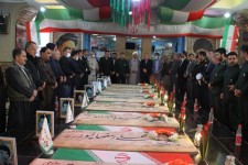 مزار شهدای پاوه غبار روبی و عطر افشانی شد