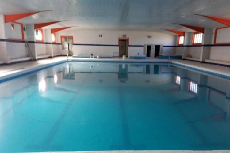 استخر سرپوشیده پاوه سرانجام راه اندازی شد