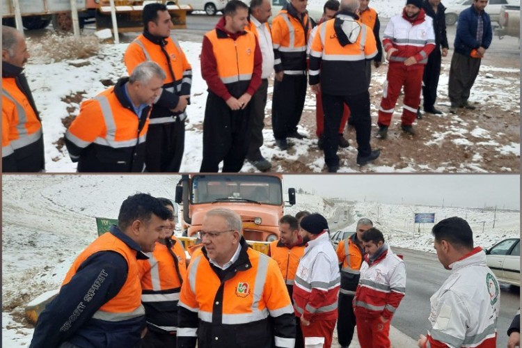 بازدید میدانی فرماندار پاوه از محورهای مواصلاتی و برف گیر پاوه /همه راههای ارتباطی شهرستان پاوه باز است