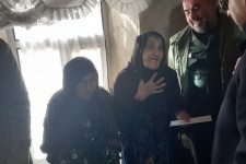 تجلیل از خانواده شهید عبدالمحمد خسروی در باینگان