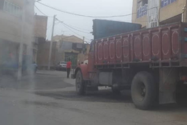 پارک ماشین الات سنگین در محدوده شهر باعث ترافیک می شود/لزوم پارک ماشین الات سنگین در خارج از محدوده شهر