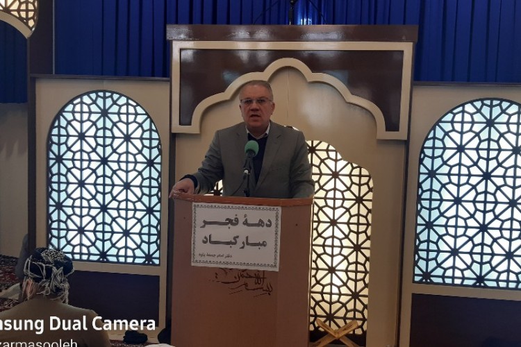 استقلال از وابستگی بیگانگان اولین دستاورد سیاسی انقلاب بود/ یک سوم مراکز اقامتی استان در شهرستان پاوه است