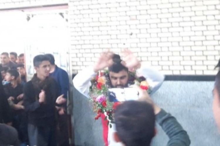 یاسین خسروی" قهرمان پرتابه وزنه جهان واردشهر بانه وره شد
