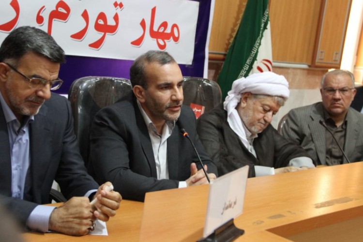 نوکری ما به مردم باید در عمل نشان داده شود /کار غیر قانونی از مدیران قابل قبول نیست/ تمام کرمانشاه ثروت شود به یک دروغ نمی ارزد