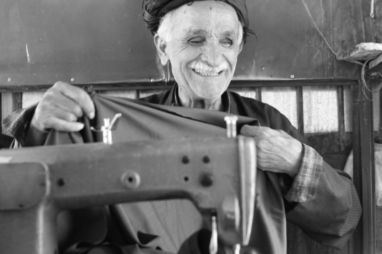 خیاط نابینا