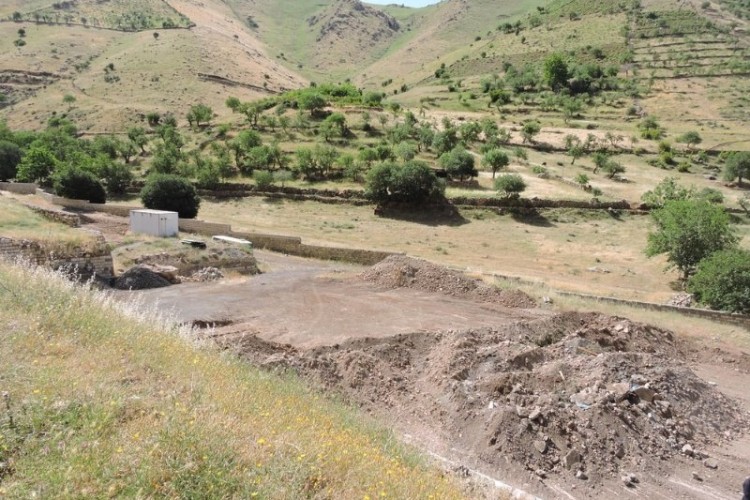 پروژه ساخت دومین زمین چمن مصنوعی آموزش و پرورش شهرستان پاوه در یک سال اخیر کلید خورد