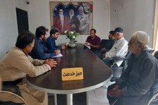 تشکیل میز خدمت و رسیدگی به مشکلات  برخی از شهروندان در دفتر شهردار نودشه