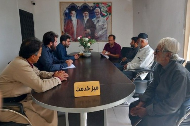 تشکیل میز خدمت و رسیدگی به مشکلات  برخی از شهروندان در دفتر شهردار نودشه